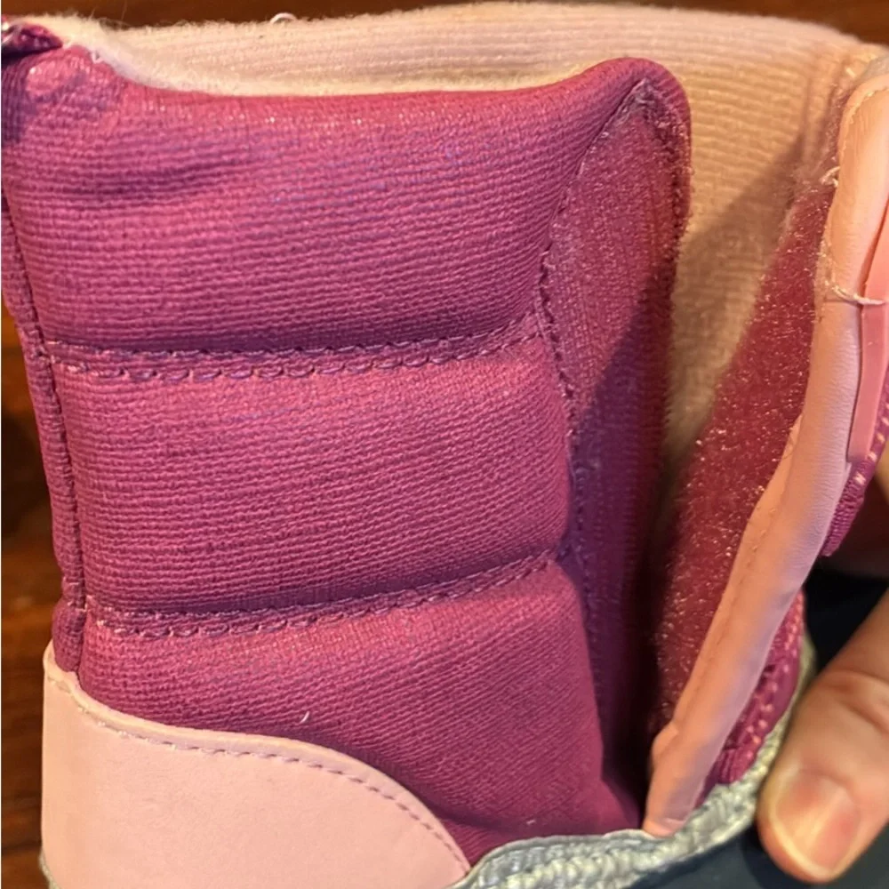 OskKosh B’gosh Pink and Blue Winter Boots toddler size 8